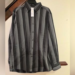 MENS NWT CLAIBORNE STRIPED DRESS SHIRT. SIZE MEDIUM
